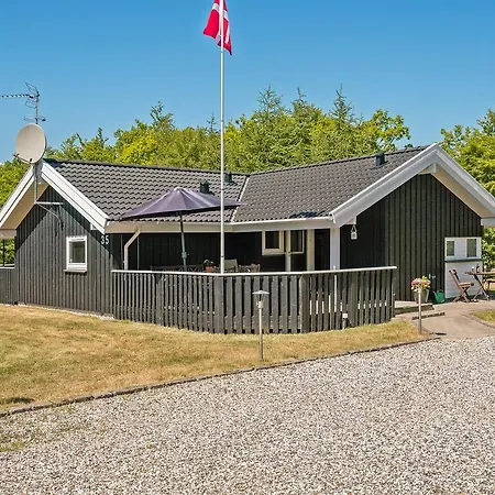Holiday home Three-bedroom Holiday In *
