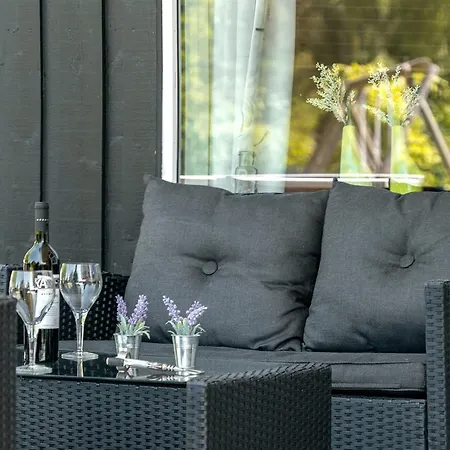 Three-bedroom Holiday In